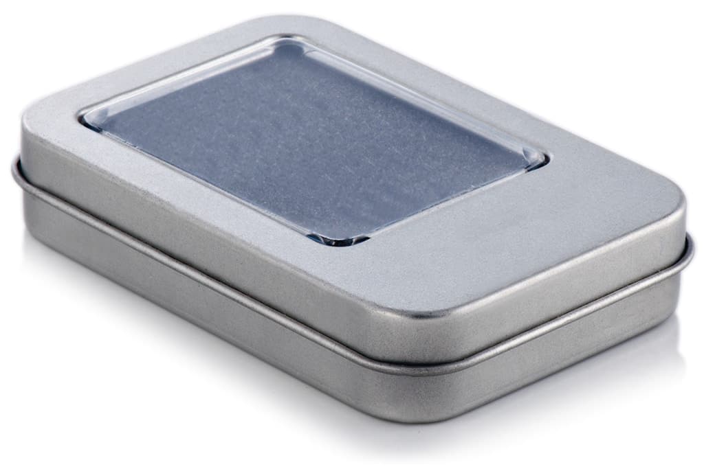 Pencereli metal kutu